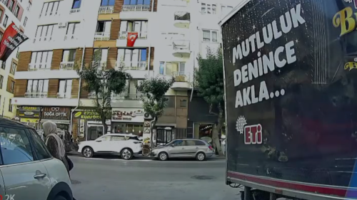 Küçük Çocuğun Yanında Yol Tartışması: O Anları Kayda Aldı